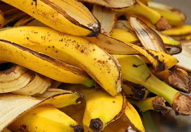 Don’t Throw Away This Part of the Banana: It’s Valuable at Home!