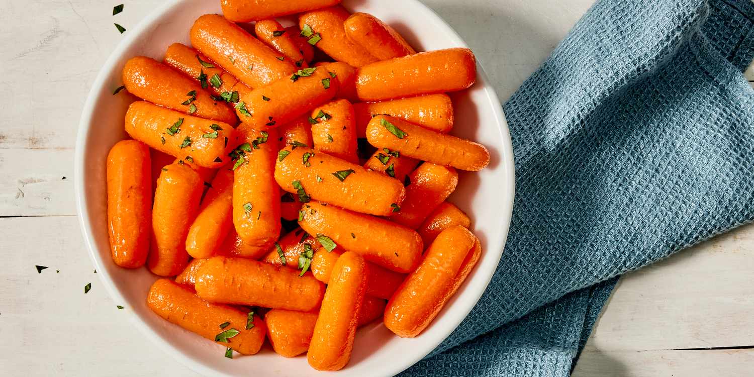 The Carrot Cure: An Anti-Aging Home Remedy for Eye Wrinkles