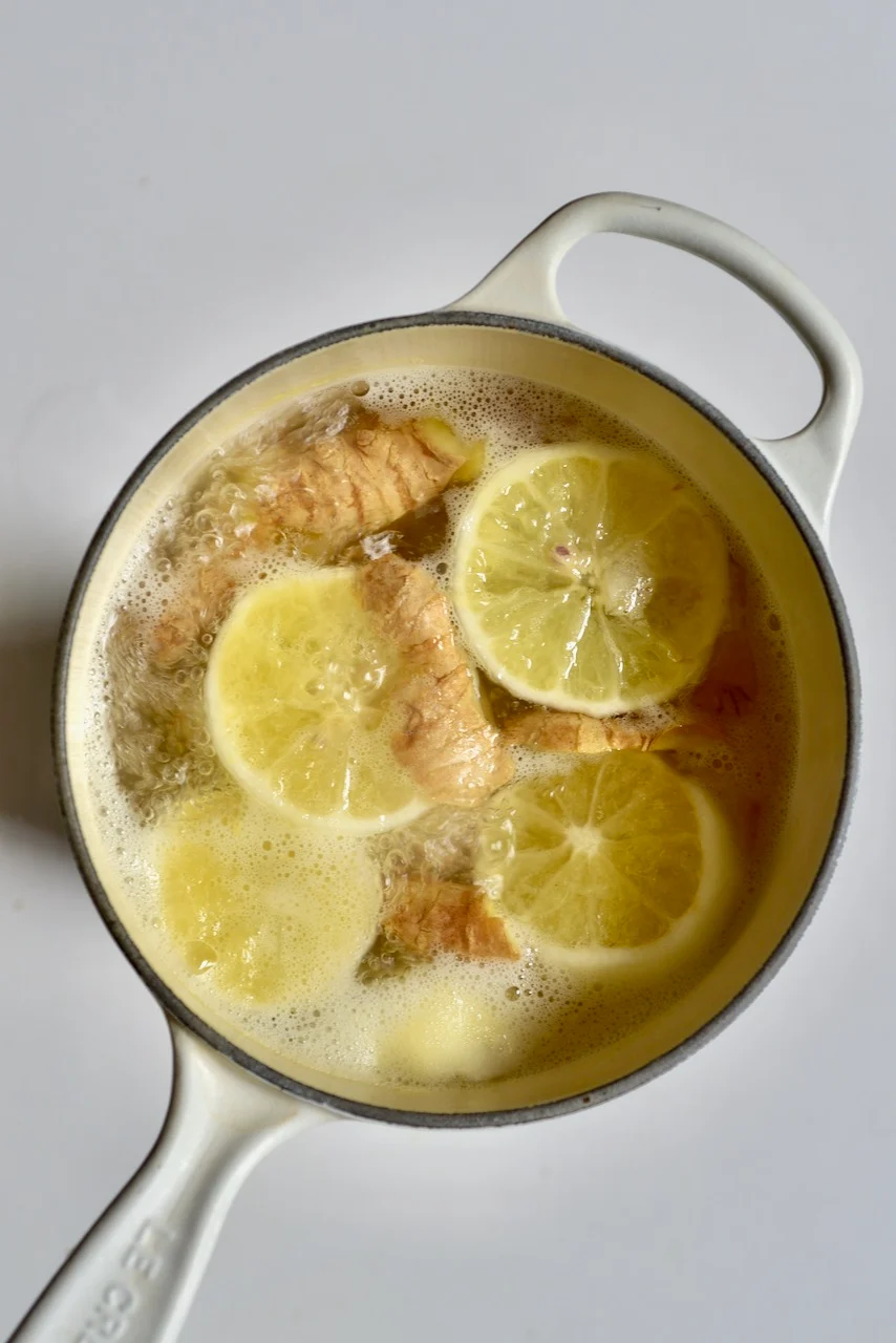 A Toast to Health: The Ginger and Lemon Elixir That’s Been My Shield for 35 Years