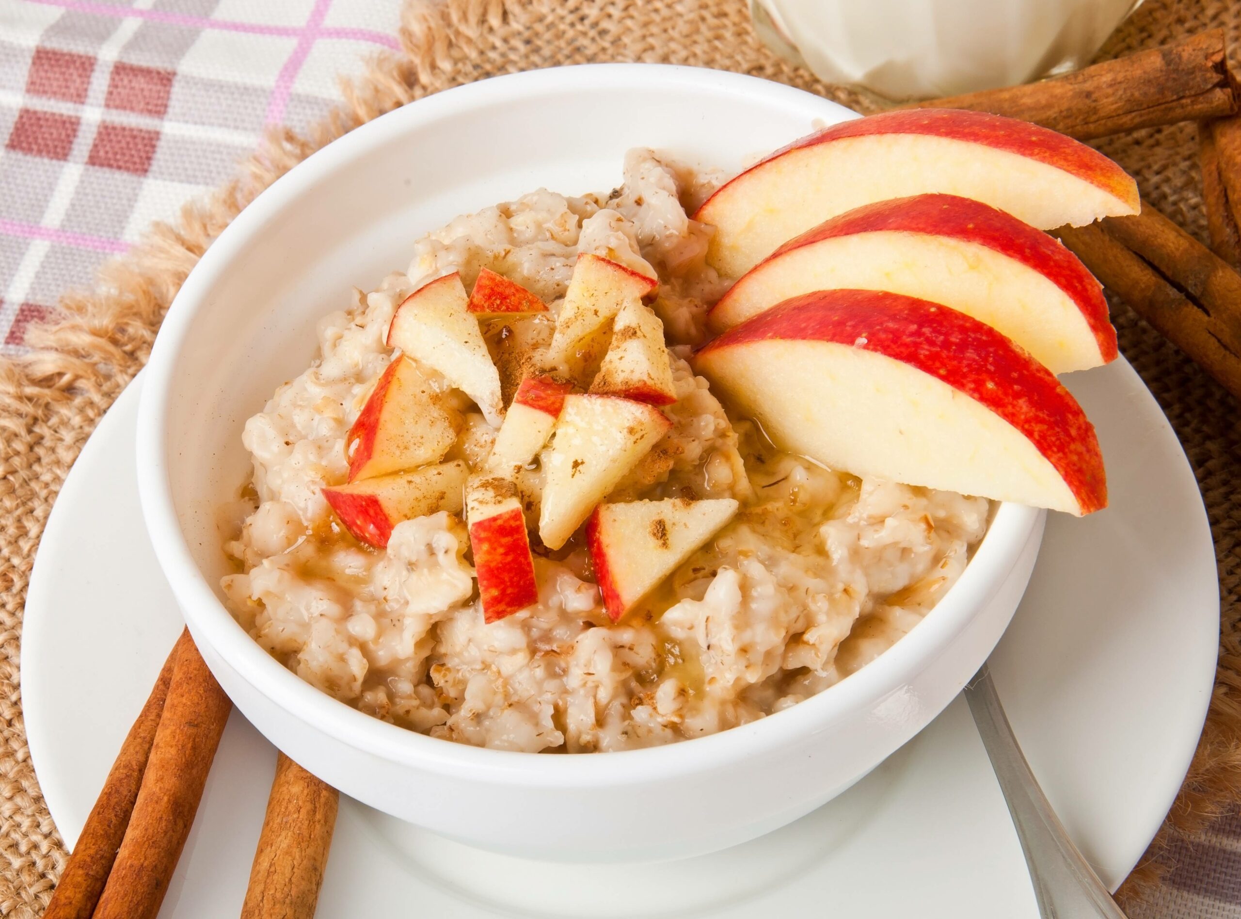 Whip Up a Delight: 5-Minute Apple Oatmeal Cake