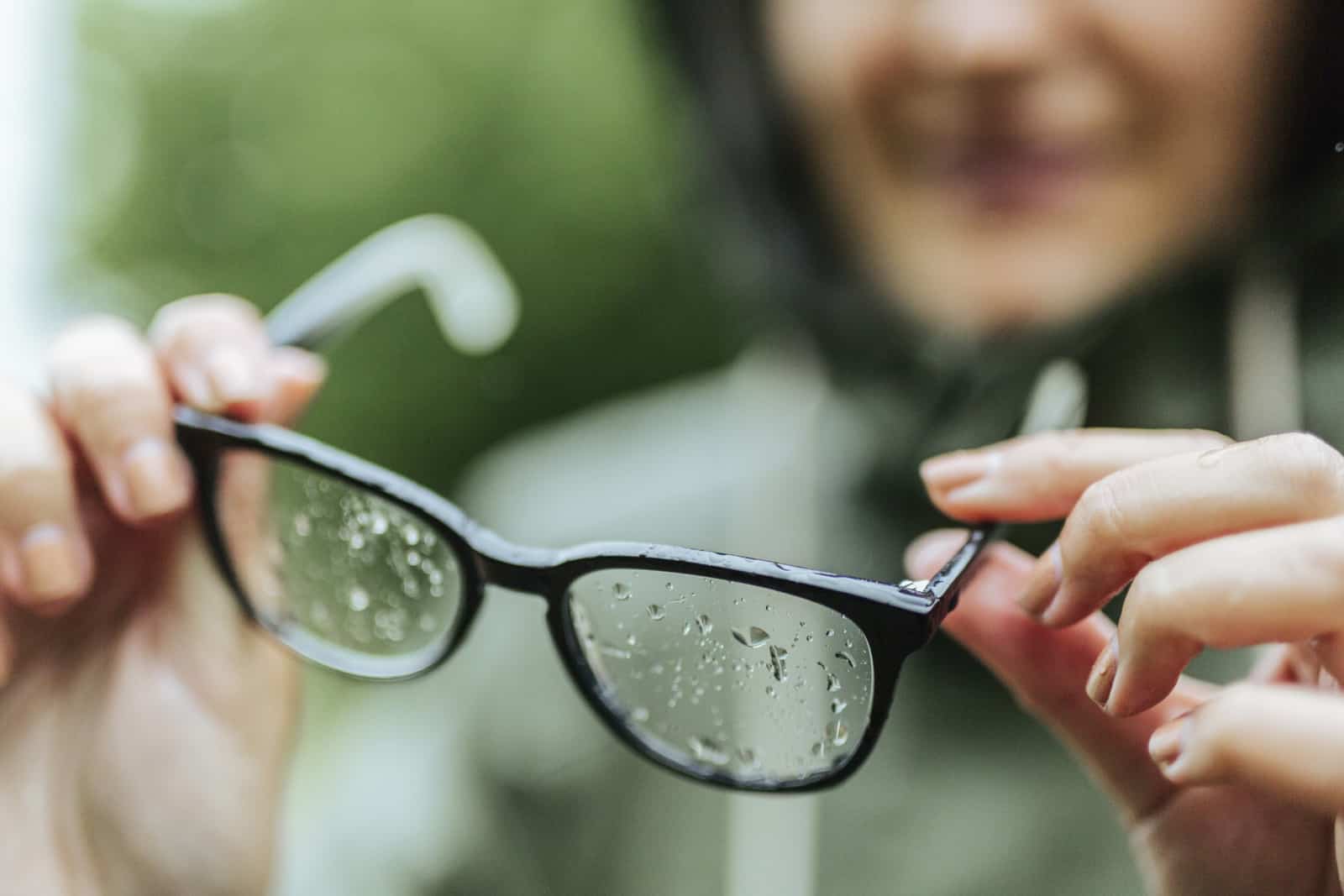 The Simple Soap Solution: Banish Glasses Scratches Instantly