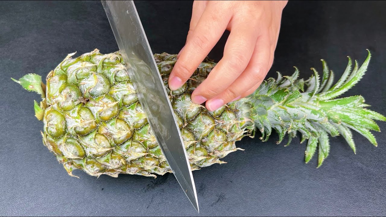 The One-Second Pineapple Cutting Wonder