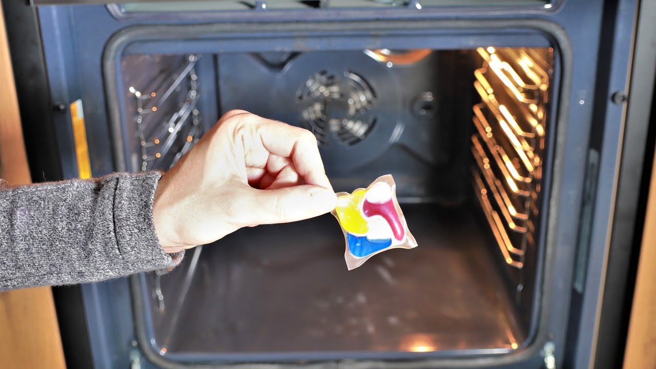 The Effortless Oven Cleaning Trick You Wish You Knew Sooner