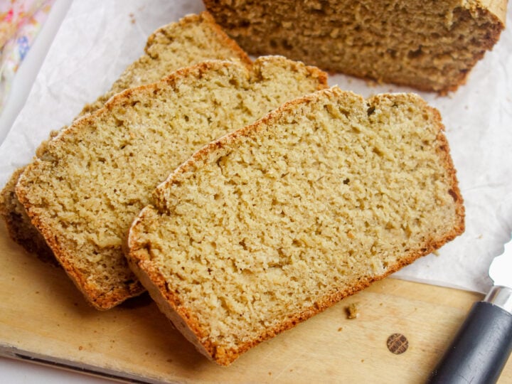 Discover the Joy of Baking with This Weight Loss Oat Bread Recipe!