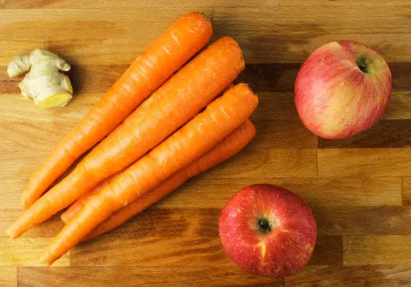 The Ultimate Health Elixir: Apple Carrot Juice for a Cleanse from Within