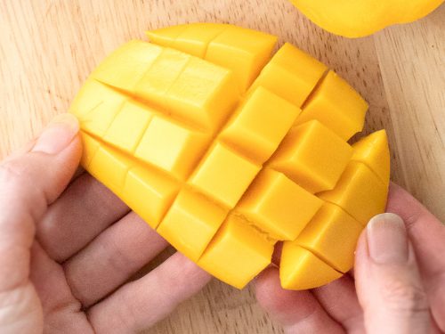 Mastering the Art of Mango Magic: A Guide to Cutting and Dicing