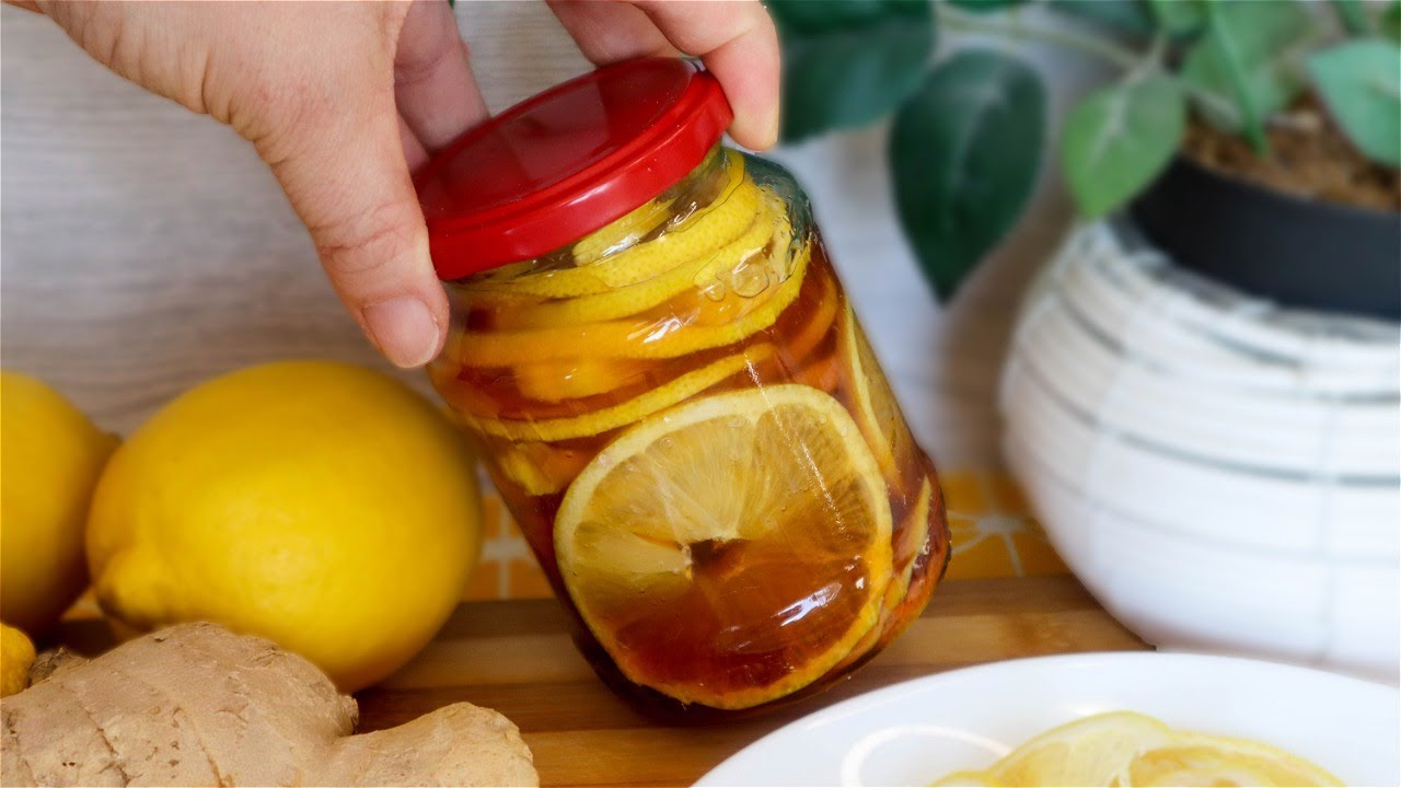 Lemon and Ginger in a Jar: Your Go-To Remedy for Boosting Immunity and Fighting Colds